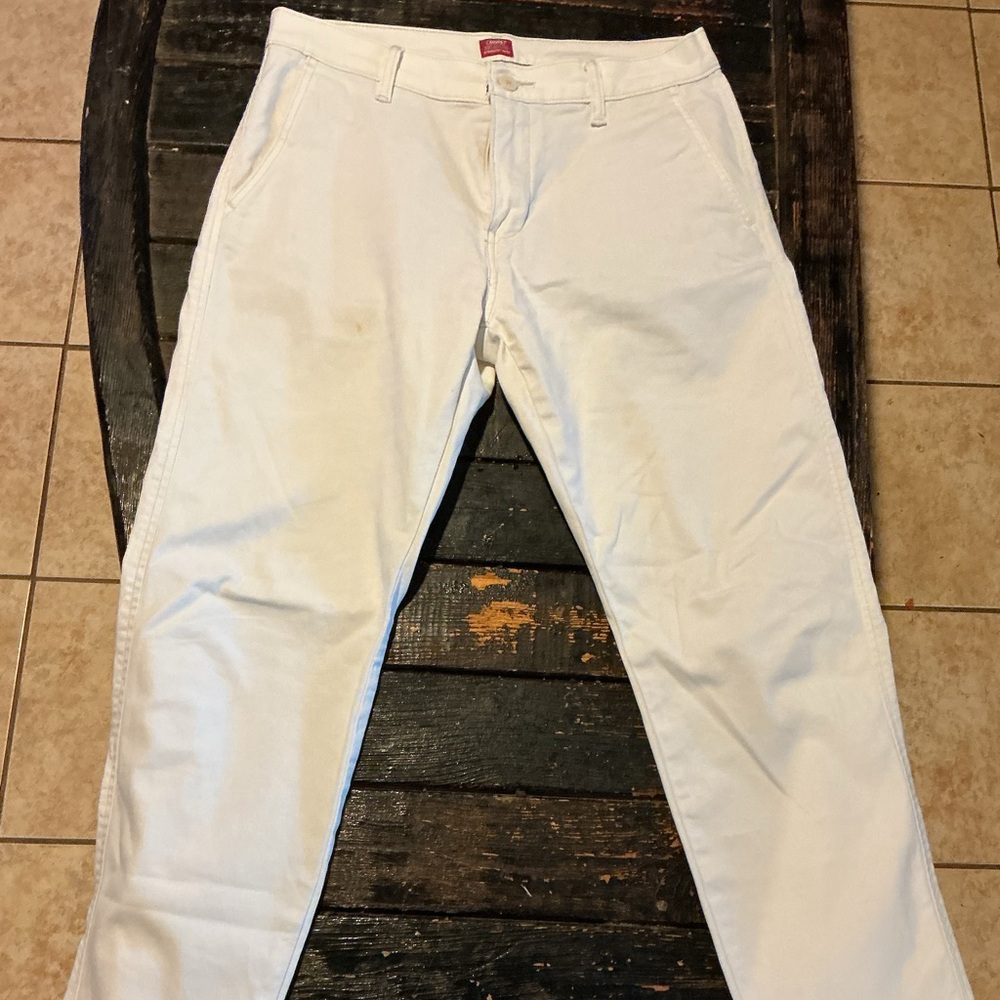 Levi's White Men’s Chino Pants